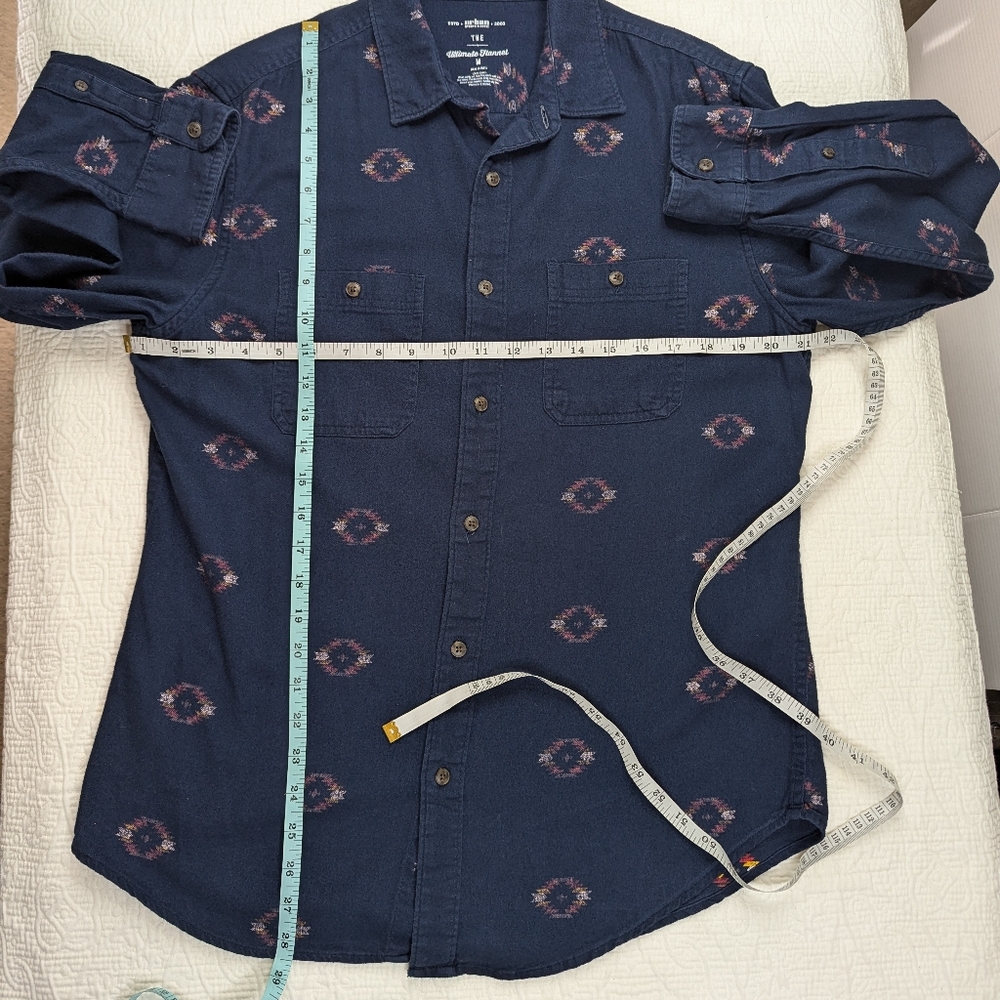 VTG Urban Pipeline Ultimate Flannel Shirt Navy Aztec Native American Print M - Picture 4 of 11
